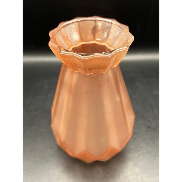 Vtg Frosted Pink Peach Diamond Cut Glass Vase Art Deco Style 6" Teardrop Shape - Picture 4 of 6
